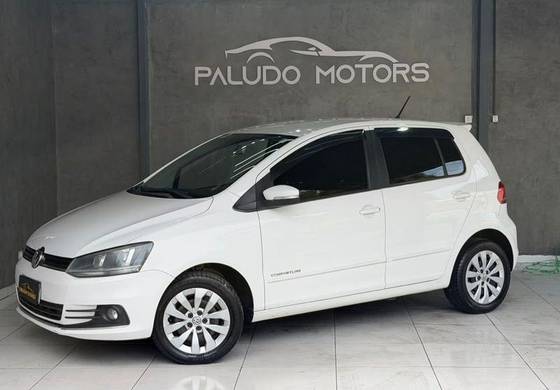 VOLKSWAGEN FOX 1.0 MI COMFORTLINE 8V FLEX 4P MANUAL VOLKSWAGEN FOX 1.0 MI COMFORTLINE 8V FLEX 4P MANUAL